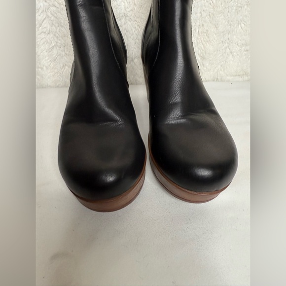 b.o.c. Womens Blakelynn Round Toe Ankle Wedge Boots Black - Picture 3 of 9